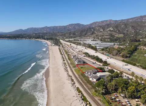 3735 Santa Claus Ln, Carpinteria, CA 93013