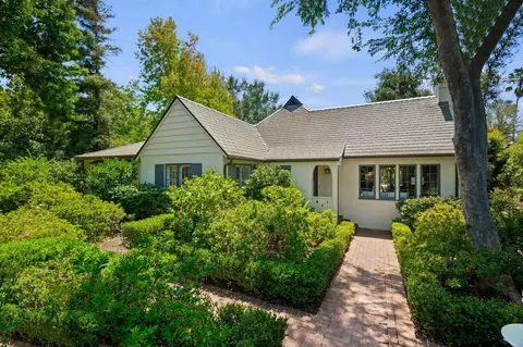 2707 Glendessary Ln, Santa Barbara, CA 93105