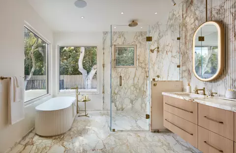 Bath - 285 Olive Mill Rd, Montecito, CA 93108 photo 4 of 6