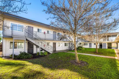127 Agnes Ave, Santa Maria, CA 93458