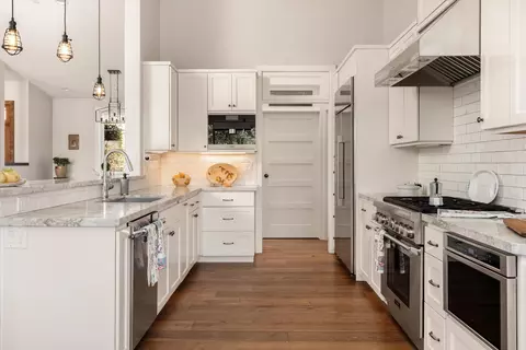Kitchen - 7 Baker Ln, Goleta, CA 93117 photo 2 of 5