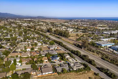 View/Area - 7 Baker Ln, Goleta, CA 93117 photo 3 of 3