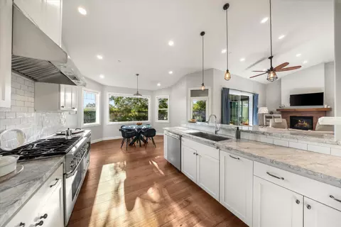 Kitchen - 7 Baker Ln, Goleta, CA 93117 photo 5 of 5