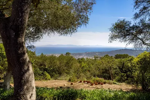 1303 Las Alturas Rd, Santa Barbara, CA 93103