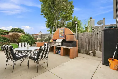Exterior - 1512 E Pine Ave, Lompoc, CA 93436 photo 5 of 10