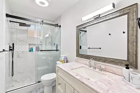Bath - 1512 E Pine Ave, Lompoc, CA 93436 photo 1 of 2