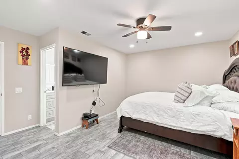 Bedroom - 1512 E Pine Ave, Lompoc, CA 93436 photo 3 of 3
