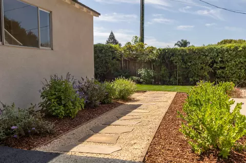 Exterior - 652 Tabor Ln, Montecito, CA 93108 photo 9 of 15