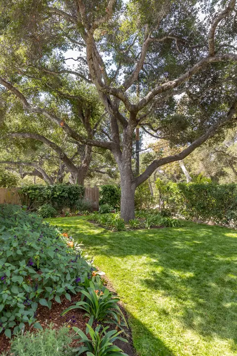 Exterior - 652 Tabor Ln, Montecito, CA 93108 photo 14 of 15