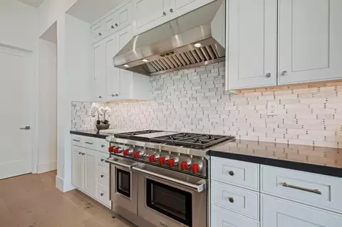 Kitchen - 3270 Polo Way, Carpinteria, CA 93013 photo 4 of 4