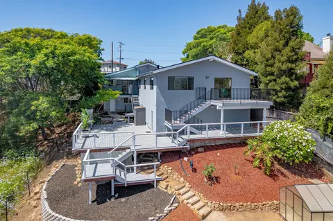 206 Sherwood Dr, Santa Barbara, CA 93110
