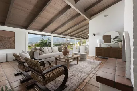4585 Vieja Dr, Santa Barbara, CA 93110 photo 5