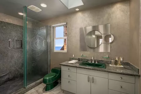 Bath - 3523 Padaro Ln, Carpinteria, CA 93013 photo 2 of 3