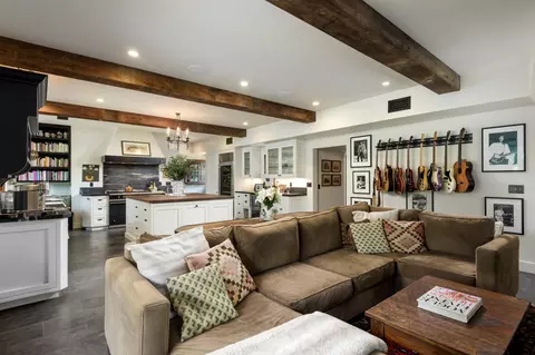 Living - 275 Butterfly Ln, Montecito, CA 93108 photo 2 of 2