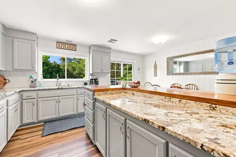 Kitchen - 569 Tico Rd, Ojai, CA 93023 photo 3 of 5