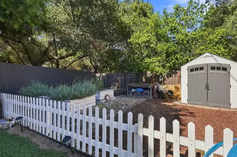 Exterior - 569 Tico Rd, Ojai, CA 93023 photo 7 of 11