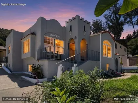 909 W Anapamu St, Santa Barbara, CA 93101