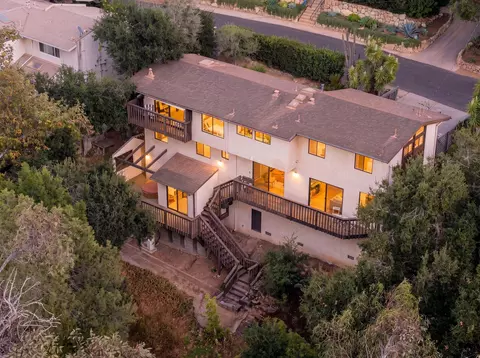 View/Area - 910 Chelham Way, Montecito, CA 93108 photo 2 of 5