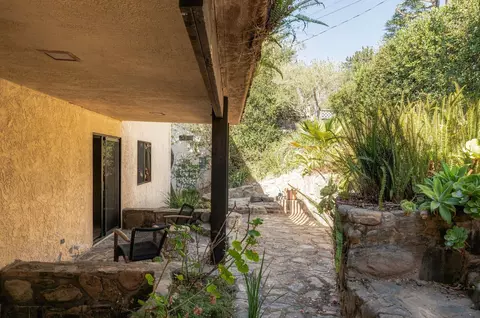 Exterior - 910 Chelham Way, Montecito, CA 93108 photo 5 of 10