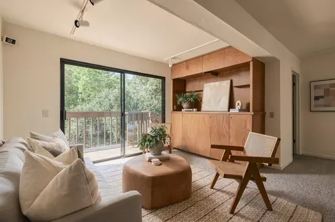 Living - 910 Chelham Way, Montecito, CA 93108 photo 3 of 4