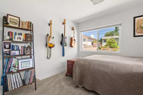 Bedroom - 125 Oak Dr, Oak View, CA 93022 photo 3 of 4