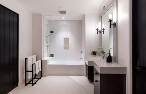 Bath - 107 Olive Mill Rd, Montecito, CA 93108 photo 2 of 4