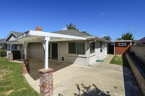Exterior - 208 E Birch Ave, Lompoc, CA 93436 photo 3 of 5