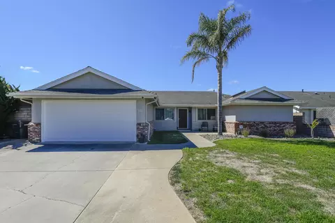 Exterior - 208 E Birch Ave, Lompoc, CA 93436 photo 5 of 5