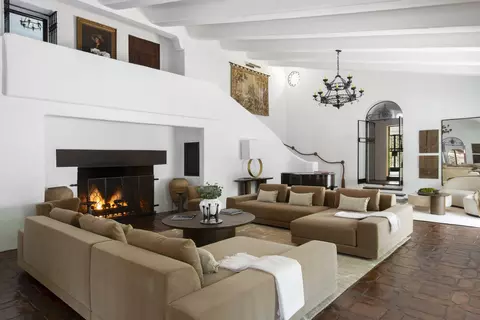 Living - 779 Ayala Ln, Montecito, CA 93108 photo 2 of 5