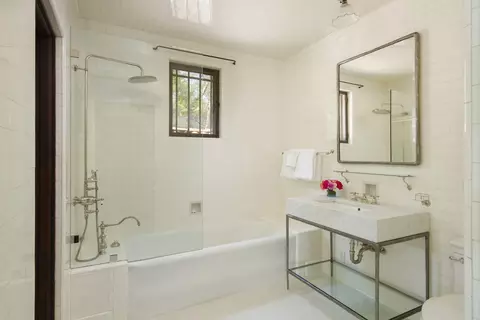 Bath - 779 Ayala Ln, Montecito, CA 93108 photo 1 of 3