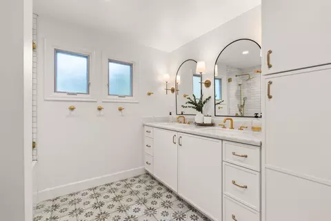 Bath - 601 Foothill Rd, Ojai, CA 93023 photo 3 of 10
