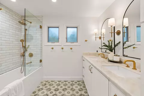 Bath - 601 Foothill Rd, Ojai, CA 93023 photo 2 of 10