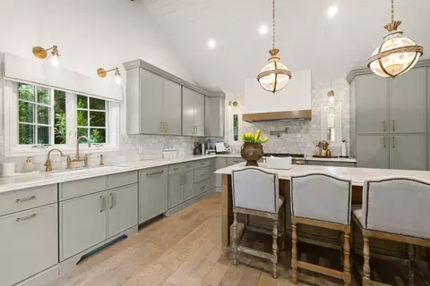 Kitchen - 601 Foothill Rd, Ojai, CA 93023 photo 5 of 9