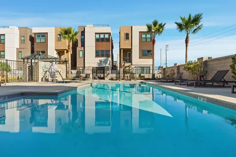 Exterior - 1066 Canal St, Oxnard, CA 93035 photo 15 of 15