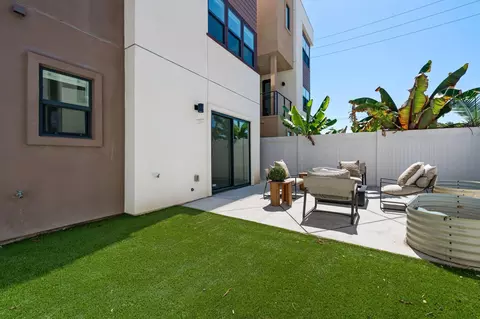 Exterior - 1066 Canal St, Oxnard, CA 93035 photo 10 of 15