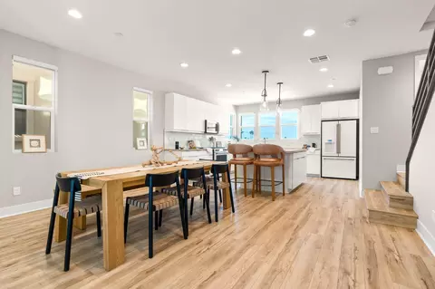Dining - 1066 Canal St, Oxnard, CA 93035 photo 1 of 4