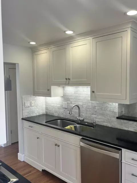 Kitchen - 2240 Sycamore Canyon Rd, Montecito, CA 93108 photo 1 of 2