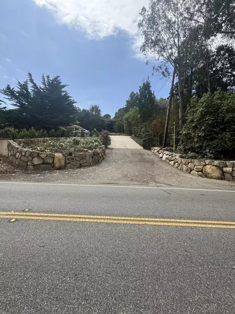 Exterior - 2240 Sycamore Canyon Rd, Montecito, CA 93108 photo 4 of 5