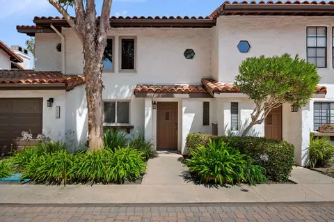 2086 Cliff Dr, Santa Barbara, CA 93109