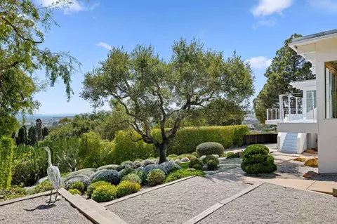 704 Chiquita Rd, Santa Barbara, CA 93103