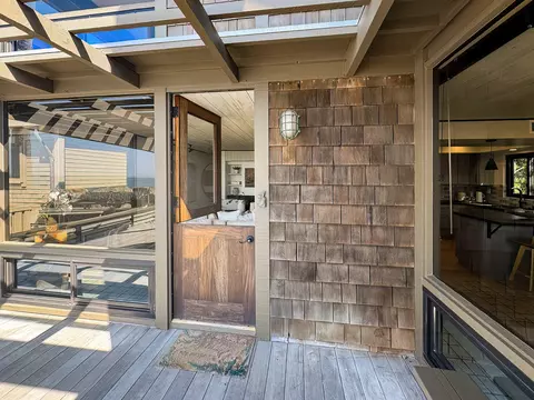 Exterior - 3559 Padaro Ln, Carpinteria, CA 93013 photo 4 of 7