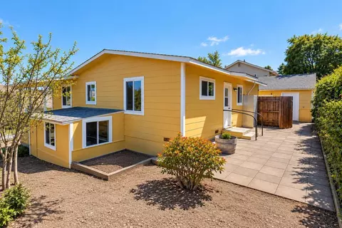 Exterior - 2347 Adams St, Cambria, CA 93428 photo 14 of 18