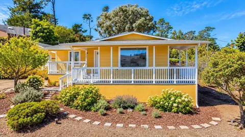Exterior - 2347 Adams St, Cambria, CA 93428 photo 4 of 18