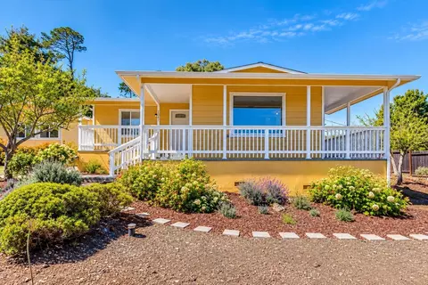Exterior - 2347 Adams St, Cambria, CA 93428 photo 2 of 18