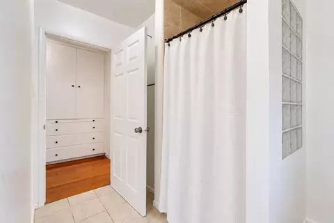 Bath - 2347 Adams St, Cambria, CA 93428 photo 2 of 4