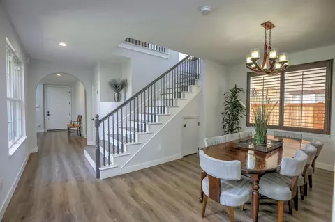 Entry Way - 224 King Daniel Ln, Goleta, CA 93117 photo 1 of 2