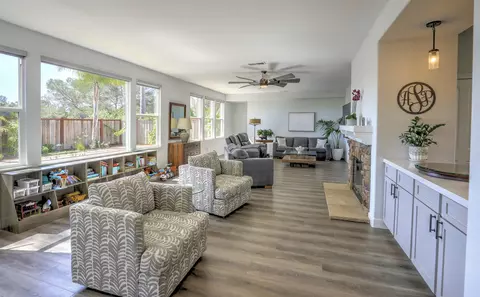 Living - 224 King Daniel Ln, Goleta, CA 93117 photo 3 of 3