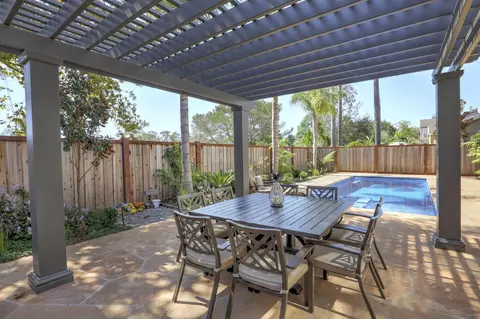 Exterior - 224 King Daniel Ln, Goleta, CA 93117 photo 3 of 4