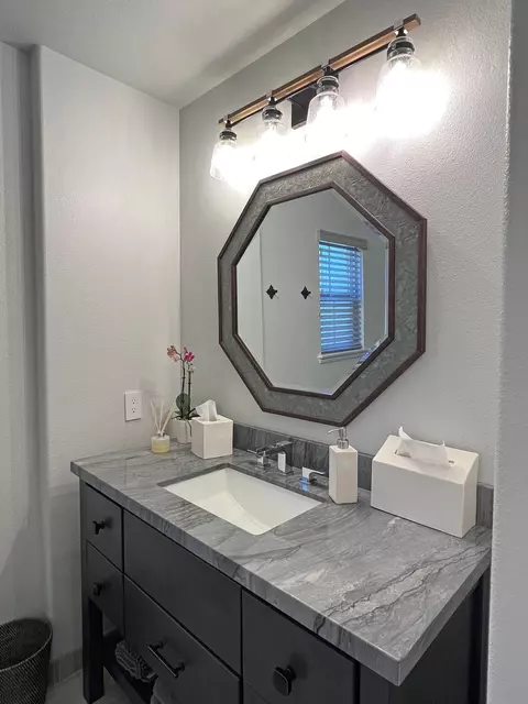 Bath - 224 King Daniel Ln, Goleta, CA 93117 photo 2 of 2