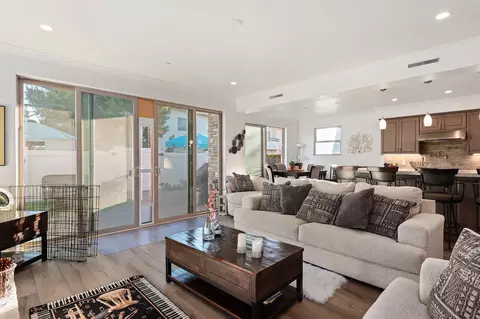 Living - 5306 Sandpiper Way, Oxnard, CA 93035 photo 2 of 3